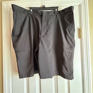 Chaps Black Golf Shorts size 38